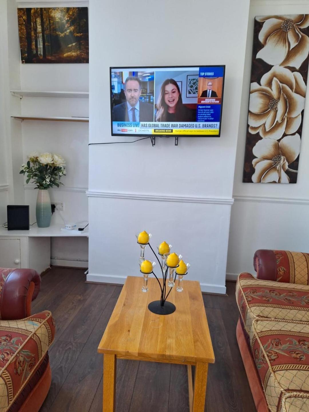 Stoke-on-Trent 12 Cornwallis Lodge Family Room 2 מראה חיצוני תמונה